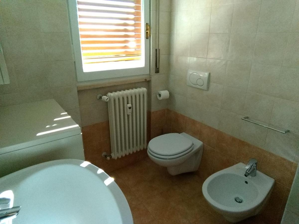 Ferienwohnung Miralago Casa Vacanze Mandello del Lario Exterior foto