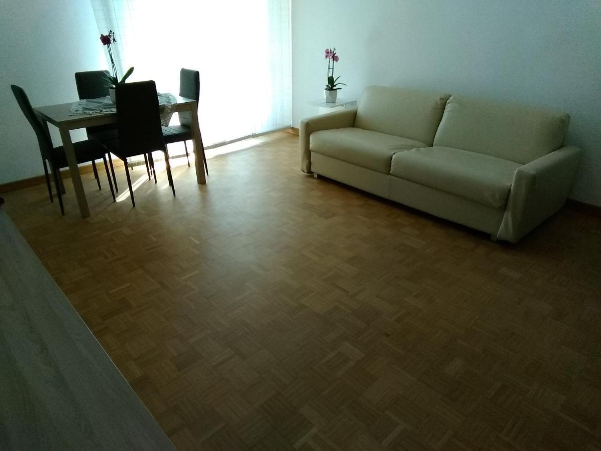 Ferienwohnung Miralago Casa Vacanze Mandello del Lario Exterior foto