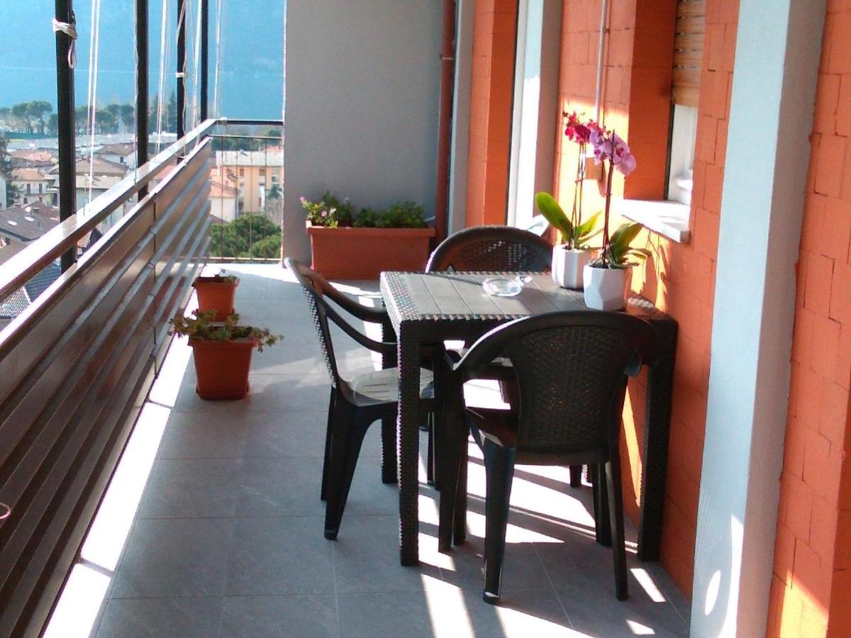Ferienwohnung Miralago Casa Vacanze Mandello del Lario Exterior foto